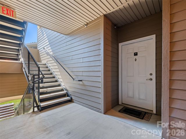 291 Brickton Village Circle 207, Fletcher, NC 28732