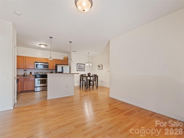 291 Brickton Village Circle 207, Fletcher, NC 28732