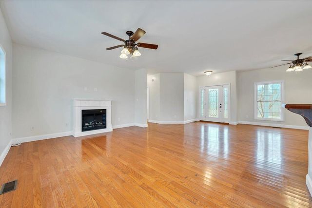 4716 Meadors Spur RD, Moneta, VA 24121