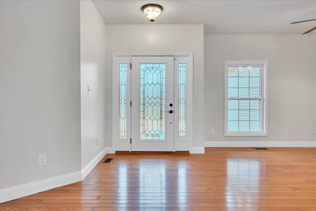 4716 Meadors Spur RD, Moneta, VA 24121