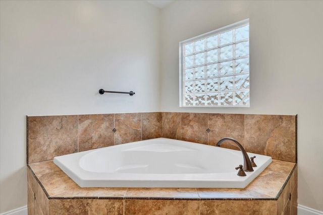 4716 Meadors Spur RD, Moneta, VA 24121