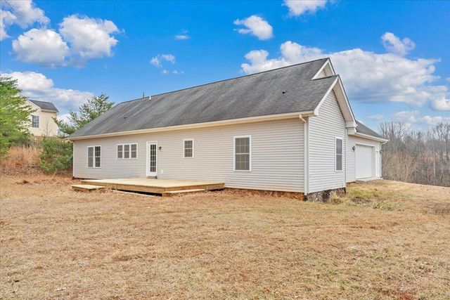 4716 Meadors Spur RD, Moneta, VA 24121