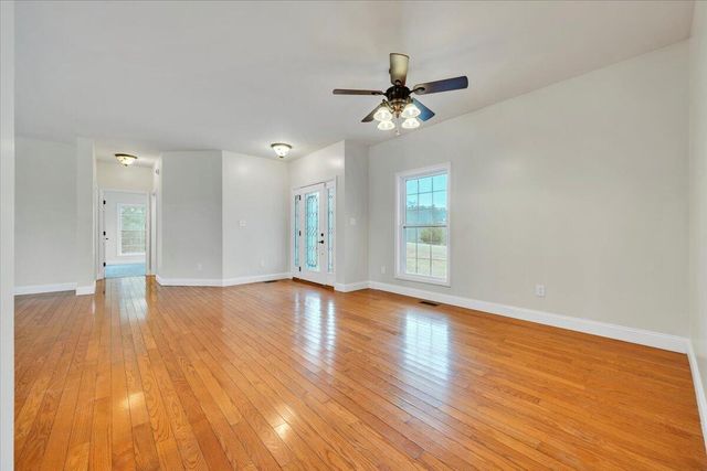 4716 Meadors Spur RD, Moneta, VA 24121