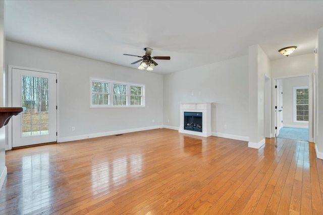 4716 Meadors Spur RD, Moneta, VA 24121