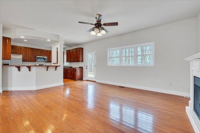 4716 Meadors Spur RD, Moneta, VA 24121