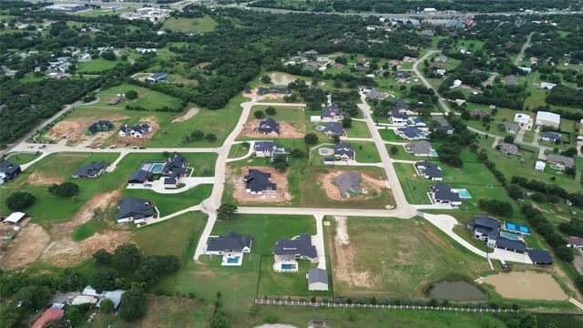 2700 veridian point Drive, Burleson, TX 76028