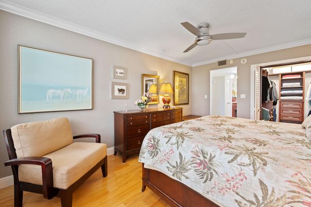 3970 Oaks Clubhouse Dr 203, Pompano Beach, FL 33069