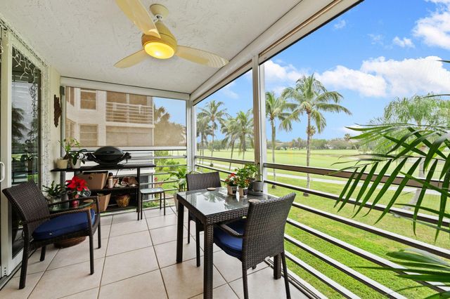 3970 Oaks Clubhouse Dr 203, Pompano Beach, FL 33069