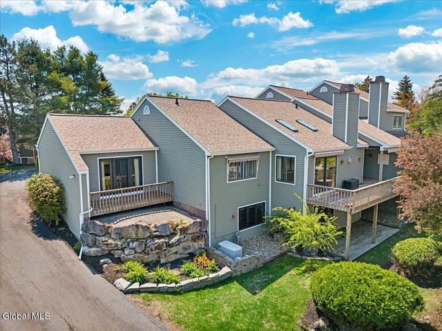 6 Collins Terrace, Saratoga Springs, NY 12866