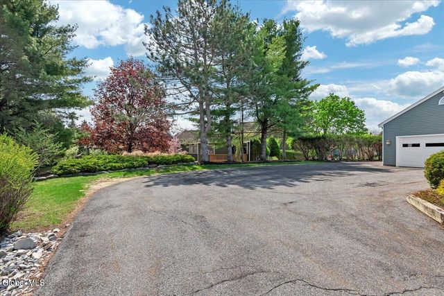 6 Collins Terrace, Saratoga Springs, NY 12866