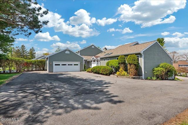 6 Collins Terrace, Saratoga Springs, NY 12866