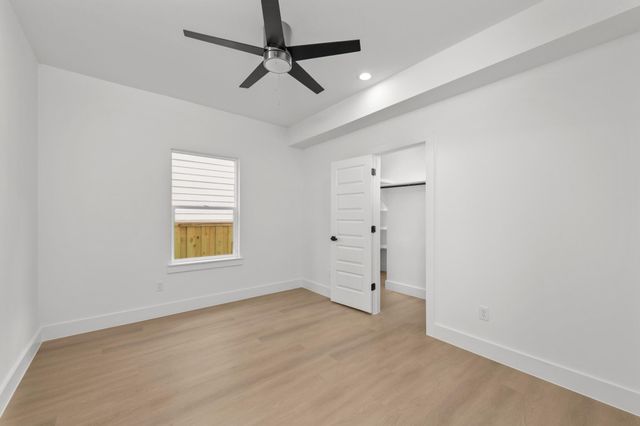 2316 Mckee Street B, Houston, TX 77009