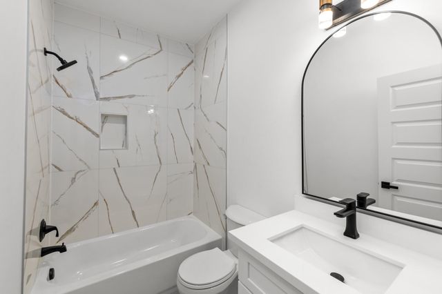 2316 Mckee Street B, Houston, TX 77009