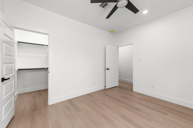 2316 Mckee Street B, Houston, TX 77009