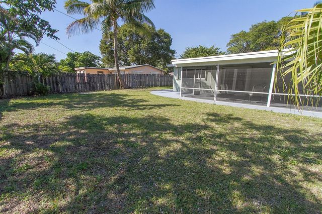 116 NW 8th Street, Boca Raton, FL 33432