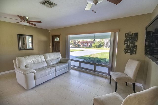 116 NW 8th Street, Boca Raton, FL 33432