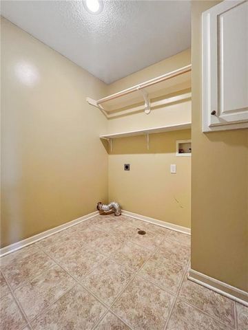 12465 S Quail Ridge Drive, Olathe, KS 66061