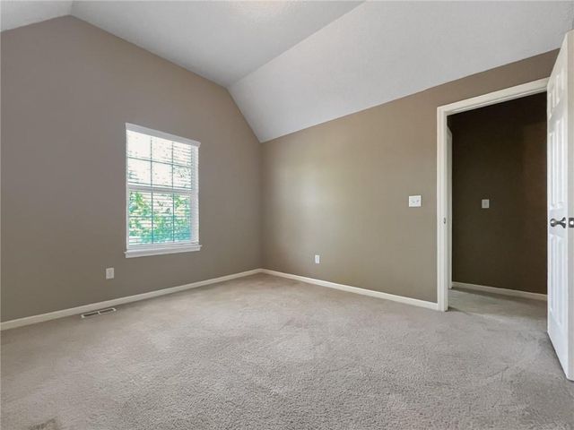 12465 S Quail Ridge Drive, Olathe, KS 66061