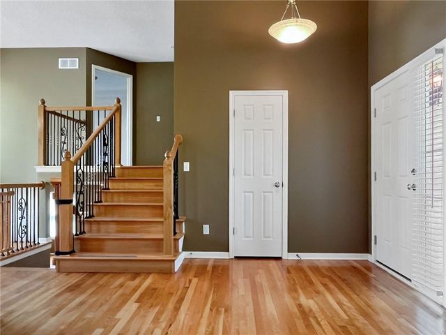 12465 S Quail Ridge Drive, Olathe, KS 66061
