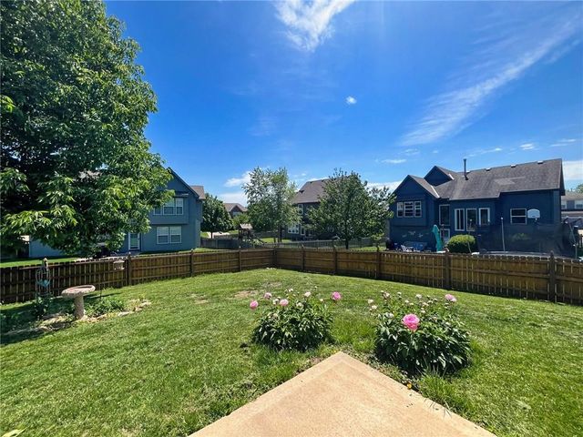 12465 S Quail Ridge Drive, Olathe, KS 66061