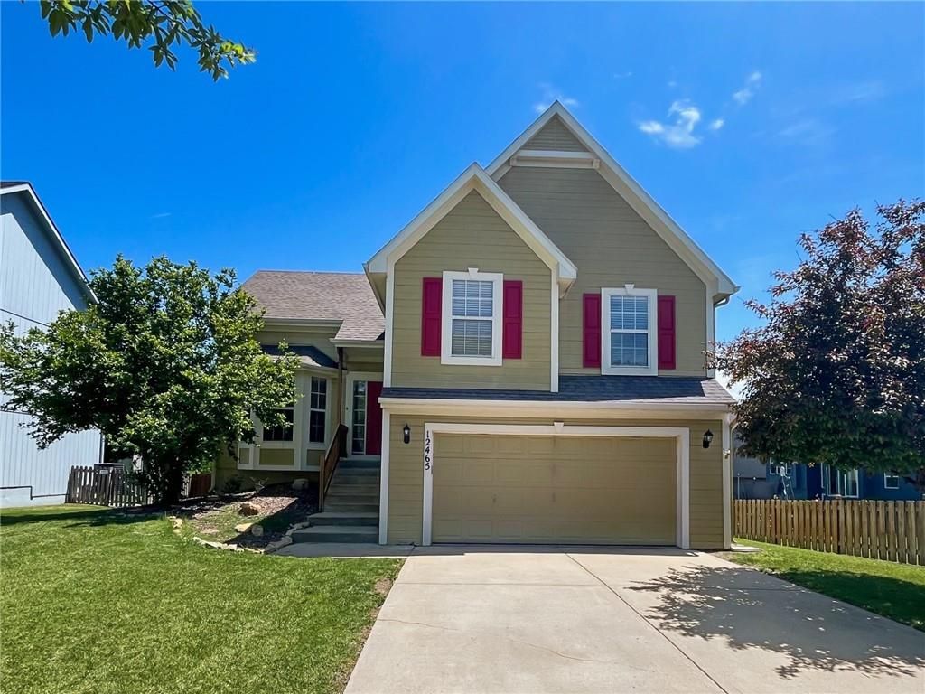 12465 S Quail Ridge Drive, Olathe, KS 66061