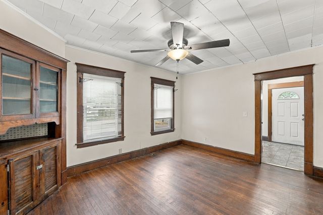 132 Gilbert Ave, Springfield, MA 01119