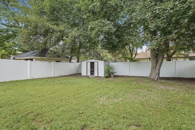 132 Gilbert Ave, Springfield, MA 01119
