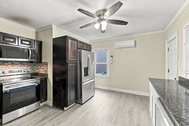 132 Gilbert Ave, Springfield, MA 01119