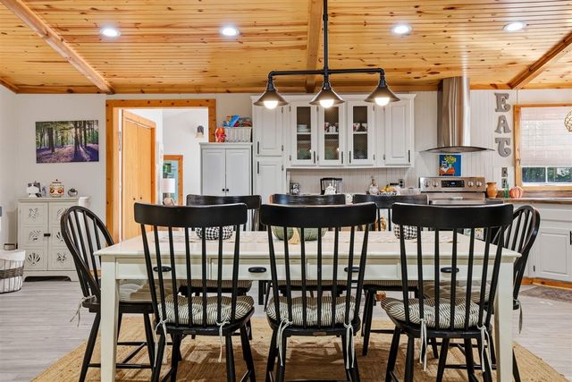 16456 Basswood Road, Three Oaks, MI 49128