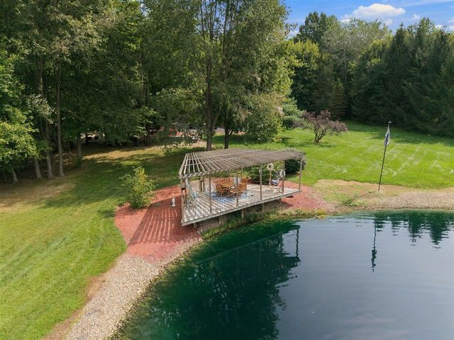 16456 Basswood Road, Three Oaks, MI 49128