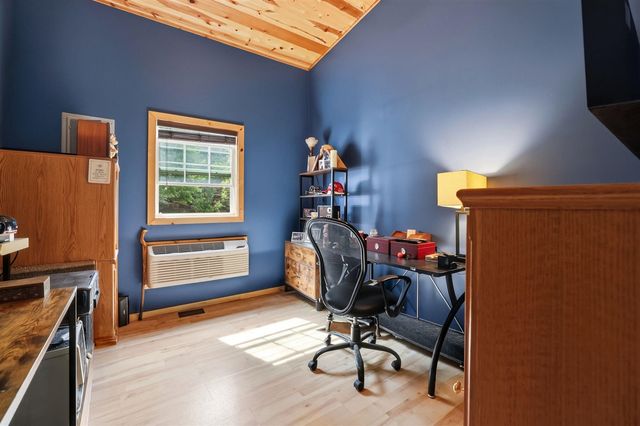 16456 Basswood Road, Three Oaks, MI 49128