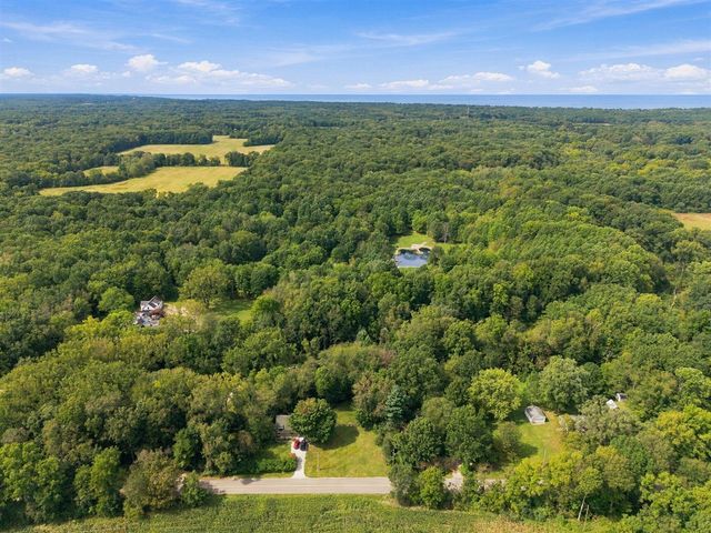 16456 Basswood Road, Three Oaks, MI 49128