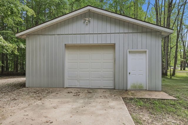 16456 Basswood Road, Three Oaks, MI 49128