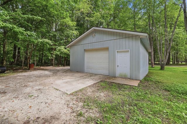 16456 Basswood Road, Three Oaks, MI 49128