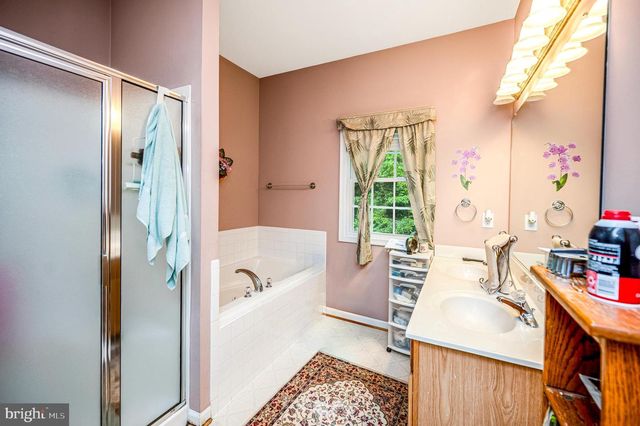 104 CONFEDERATE DR, Locust Grove, VA 22508