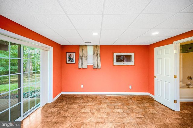 104 CONFEDERATE DR, Locust Grove, VA 22508