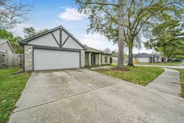 5539 Rivertree Lane, Spring, TX 77379
