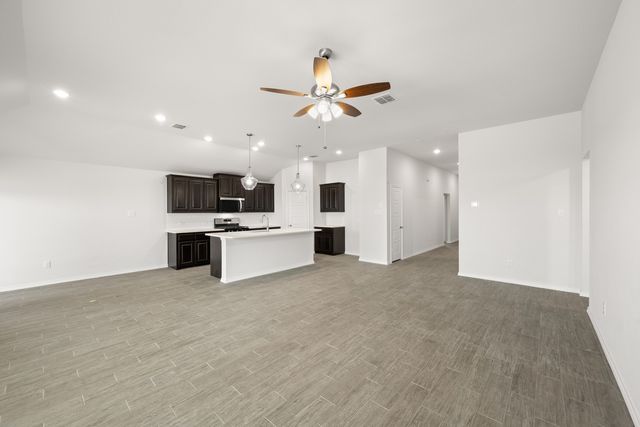 1908 Seminole Drive, Cleburne, TX 76033