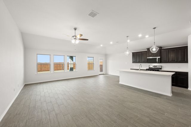 1908 Seminole Drive, Cleburne, TX 76033