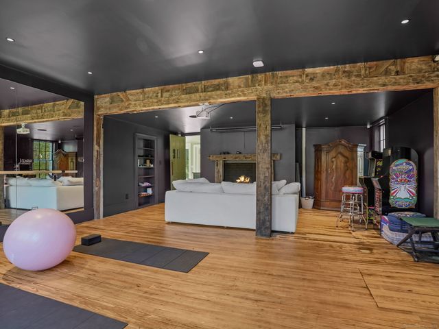201 Route 37 South, Sherman, CT 06784