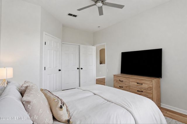 7990 BAYMEADOWS Road 727, Jacksonville, FL 32256