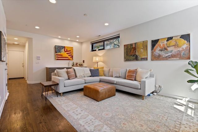 1900 W Armitage Avenue 1, Chicago, IL 60622