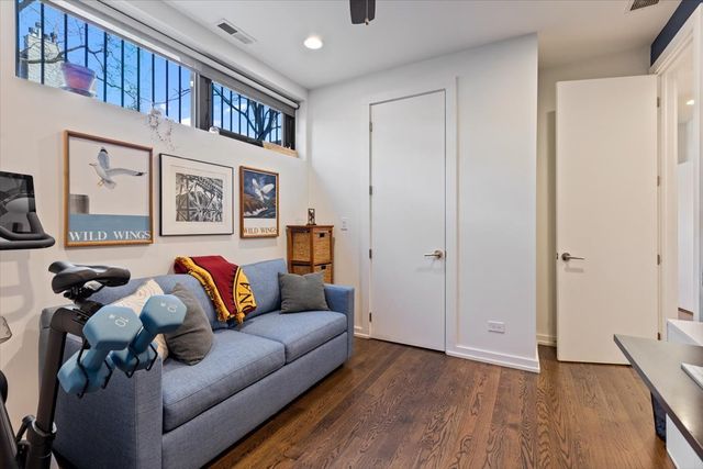 1900 W Armitage Avenue 1, Chicago, IL 60622