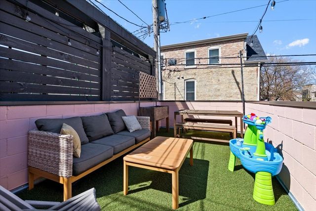 1900 W Armitage Avenue 1, Chicago, IL 60622