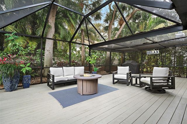 32 Grand Bay Circle, Juno Beach, FL 33408