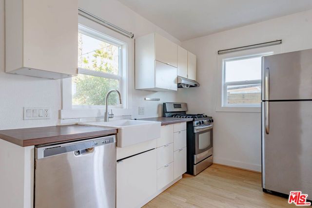 4307 Burns Avenue, Los Angeles, CA 90029