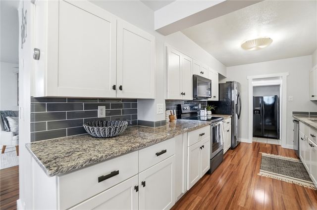 306 East Drive, Oakwood, OH 45419