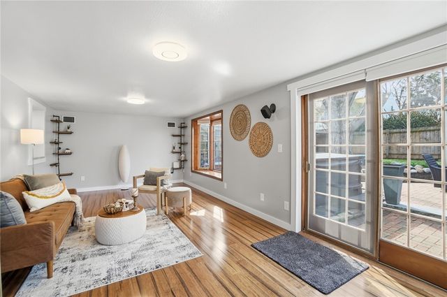 306 East Drive, Oakwood, OH 45419