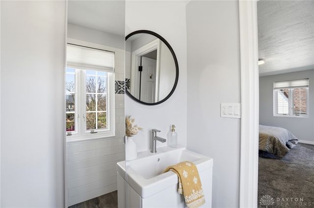 306 East Drive, Oakwood, OH 45419