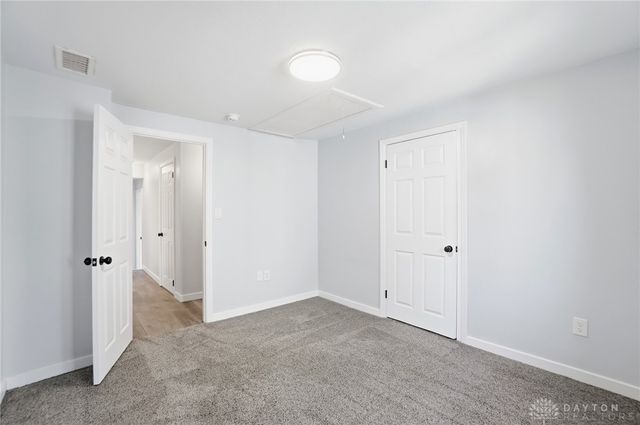 306 East Drive, Oakwood, OH 45419